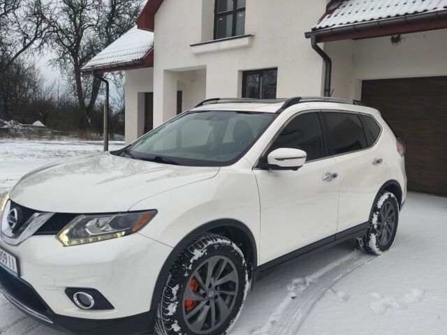 Белый Ниссан Rogue, объемом двигателя 0 л и пробегом 170 тыс. км за 12500 $, фото 1 на Automoto.ua