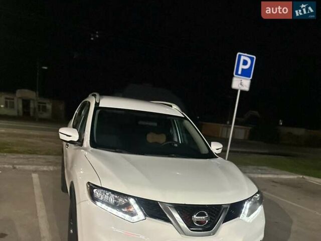 Белый Ниссан Rogue, объемом двигателя 2.5 л и пробегом 137 тыс. км за 12700 $, фото 1 на Automoto.ua