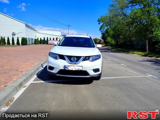 Белый Ниссан Rogue, объемом двигателя 2.5 л и пробегом 223 тыс. км за 10800 $, фото 1 на Automoto.ua