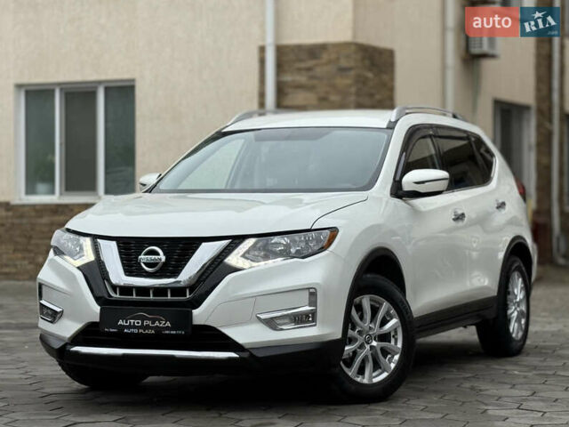 Белый Ниссан Rogue, объемом двигателя 2.49 л и пробегом 133 тыс. км за 13900 $, фото 1 на Automoto.ua