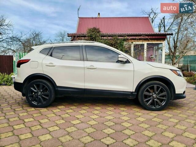 Білий Ніссан Rogue, об'ємом двигуна 2 л та пробігом 134 тис. км за 15300 $, фото 1 на Automoto.ua