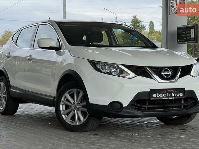 Белый Ниссан Rogue, объемом двигателя 2 л и пробегом 114 тыс. км за 14299 $, фото 1 на Automoto.ua