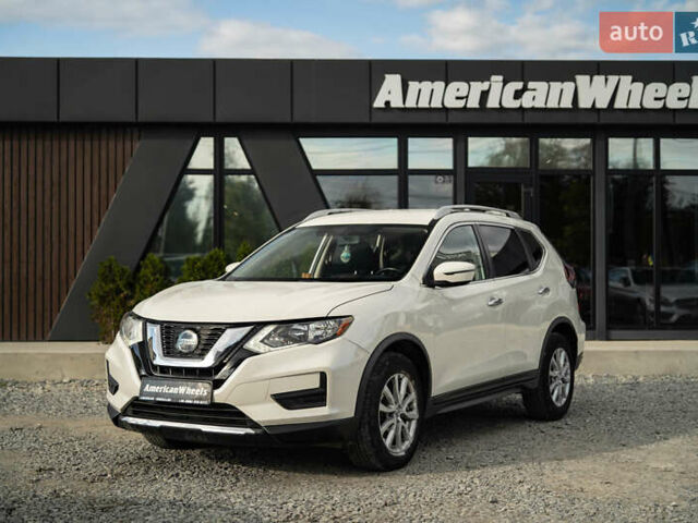 Белый Ниссан Rogue, объемом двигателя 2.49 л и пробегом 132 тыс. км за 14900 $, фото 1 на Automoto.ua