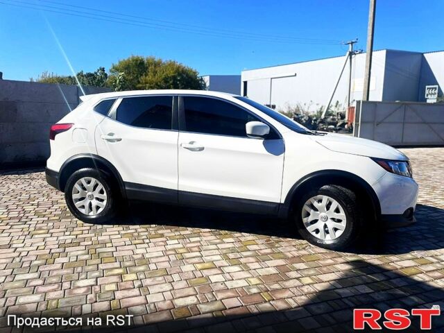 Белый Ниссан Rogue, объемом двигателя 2 л и пробегом 98 тыс. км за 14700 $, фото 1 на Automoto.ua