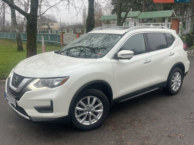 Белый Ниссан Rogue, объемом двигателя 2.49 л и пробегом 105 тыс. км за 16700 $, фото 1 на Automoto.ua