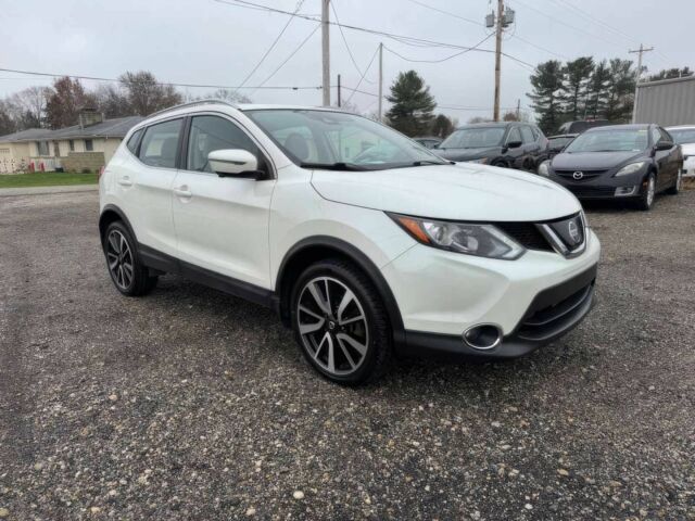 Белый Ниссан Rogue, объемом двигателя 2 л и пробегом 34 тыс. км за 1900 $, фото 1 на Automoto.ua