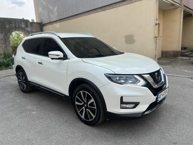 Білий Ніссан Rogue, об'ємом двигуна 2.5 л та пробігом 92 тис. км за 18700 $, фото 1 на Automoto.ua