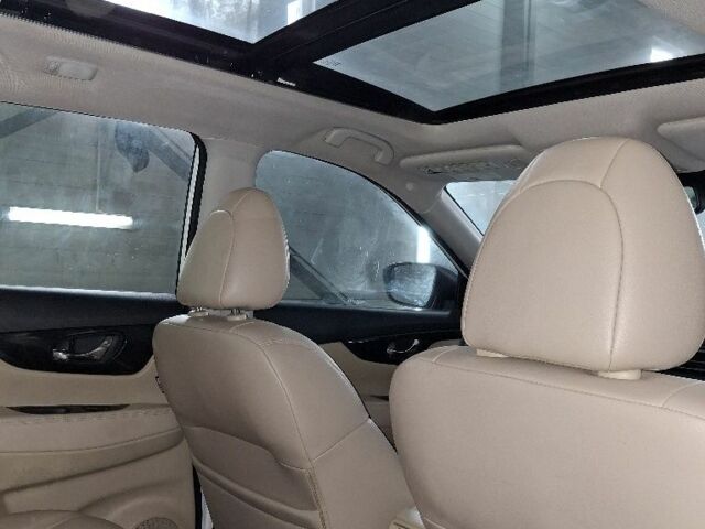 Белый Ниссан Rogue, объемом двигателя 0 л и пробегом 1 тыс. км за 16000 $, фото 1 на Automoto.ua