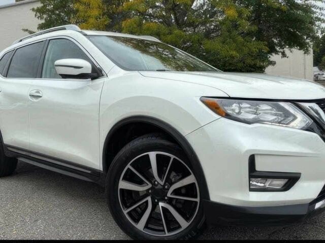 Белый Ниссан Rogue, объемом двигателя 2.5 л и пробегом 35 тыс. км за 8200 $, фото 1 на Automoto.ua