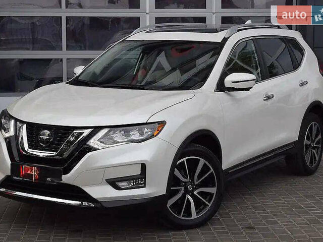 Білий Ніссан Rogue, об'ємом двигуна 2.49 л та пробігом 105 тис. км за 17500 $, фото 1 на Automoto.ua