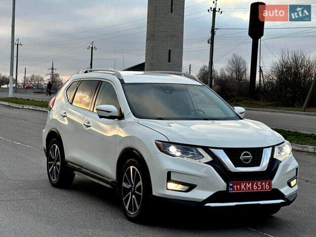 Белый Ниссан Rogue, объемом двигателя 2.49 л и пробегом 127 тыс. км за 16800 $, фото 1 на Automoto.ua