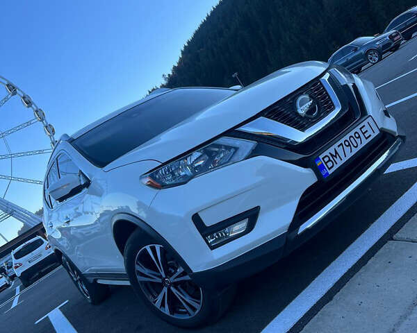 Белый Ниссан Rogue, объемом двигателя 2.49 л и пробегом 75 тыс. км за 17800 $, фото 1 на Automoto.ua