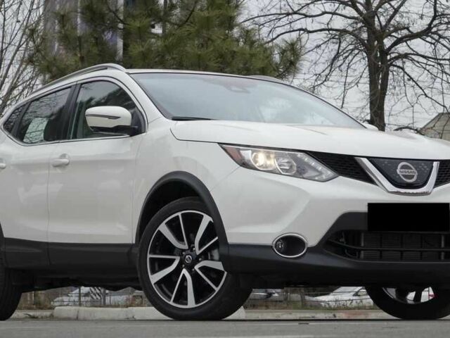 Белый Ниссан Rogue, объемом двигателя 2 л и пробегом 60 тыс. км за 11000 $, фото 1 на Automoto.ua