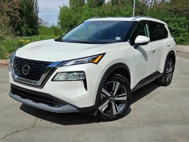 Белый Ниссан Rogue, объемом двигателя 2.5 л и пробегом 11 тыс. км за 17000 $, фото 1 на Automoto.ua