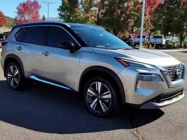 Бежевий Ніссан Rogue, об'ємом двигуна 1.5 л та пробігом 17 тис. км за 7200 $, фото 1 на Automoto.ua