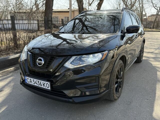 Черный Ниссан Rogue, объемом двигателя 2.5 л и пробегом 160 тыс. км за 14550 $, фото 1 на Automoto.ua
