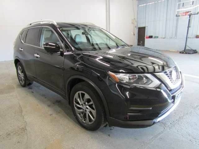 Черный Ниссан Rogue, объемом двигателя 2.5 л и пробегом 162 тыс. км за 11200 $, фото 1 на Automoto.ua