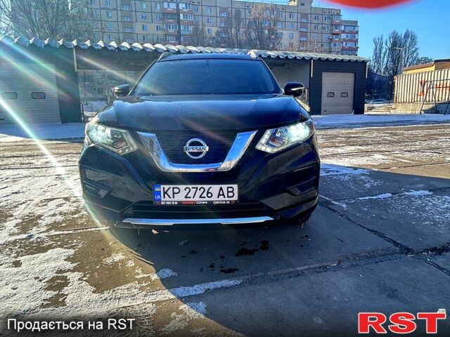 Черный Ниссан Rogue, объемом двигателя 2.5 л и пробегом 147 тыс. км за 12700 $, фото 1 на Automoto.ua