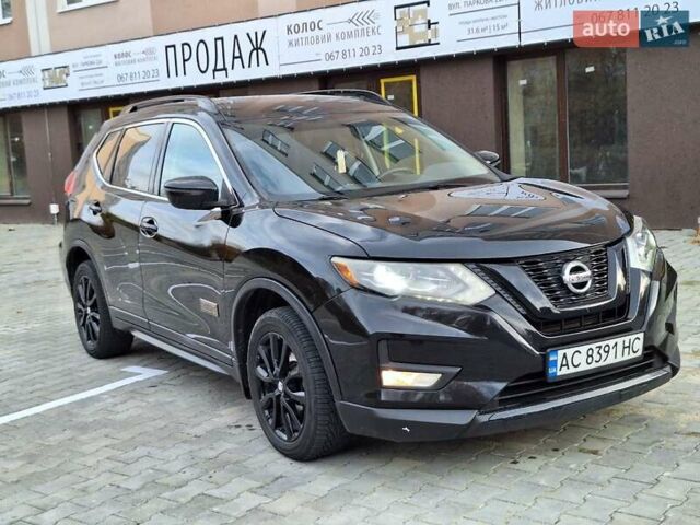 Черный Ниссан Rogue, объемом двигателя 2.49 л и пробегом 251 тыс. км за 12350 $, фото 1 на Automoto.ua