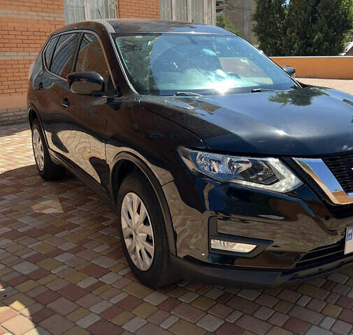 Черный Ниссан Rogue, объемом двигателя 0 л и пробегом 205 тыс. км за 11800 $, фото 1 на Automoto.ua