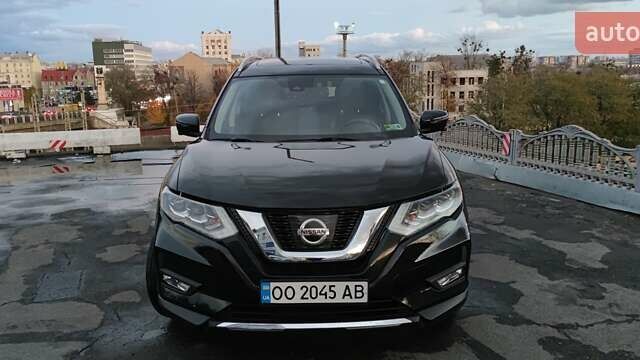 Черный Ниссан Rogue, объемом двигателя 2.49 л и пробегом 144 тыс. км за 16000 $, фото 1 на Automoto.ua