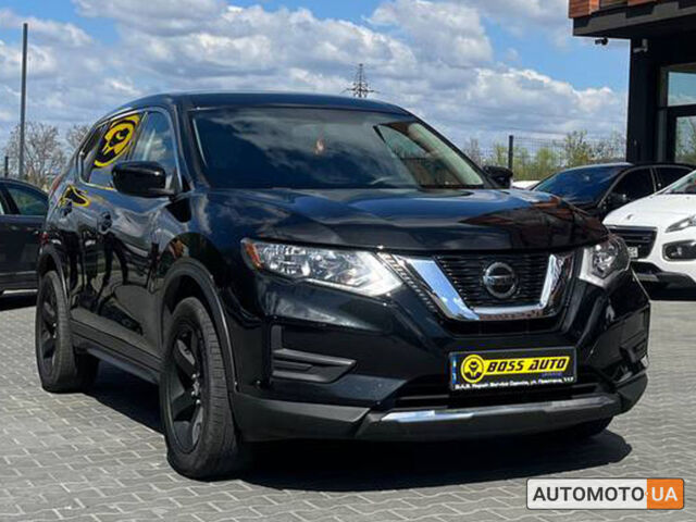 Черный Ниссан Rogue, объемом двигателя 2.5 л и пробегом 130 тыс. км за 15600 $, фото 1 на Automoto.ua