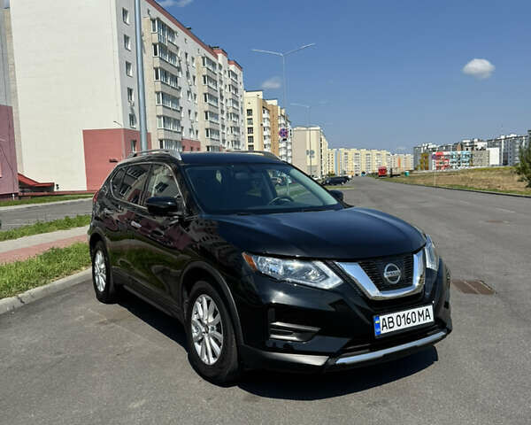 Черный Ниссан Rogue, объемом двигателя 2.49 л и пробегом 115 тыс. км за 14900 $, фото 1 на Automoto.ua