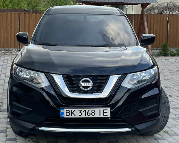 Черный Ниссан Rogue, объемом двигателя 2.5 л и пробегом 157 тыс. км за 14000 $, фото 1 на Automoto.ua