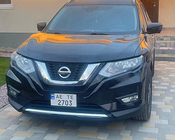 Черный Ниссан Rogue, объемом двигателя 2.5 л и пробегом 120 тыс. км за 16500 $, фото 1 на Automoto.ua