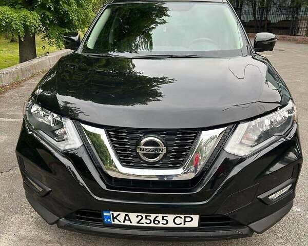 Черный Ниссан Rogue, объемом двигателя 2.5 л и пробегом 120 тыс. км за 18500 $, фото 1 на Automoto.ua
