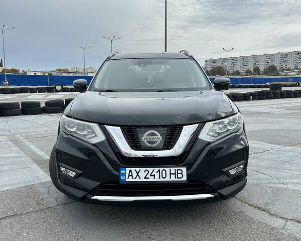 Ніссан Rogue 2017 у Харкові на Automoto.ua Чорний Ніссан Rogue, об'ємом двигуна 2.5 л та пробігом 140 тис. км за 16500 $, фото 1 на Automoto.ua