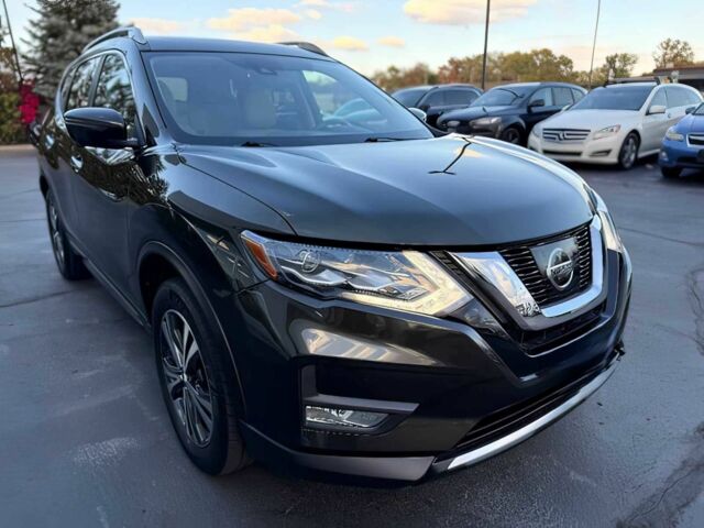 Черный Ниссан Rogue, объемом двигателя 2.5 л и пробегом 61 тыс. км за 8000 $, фото 1 на Automoto.ua