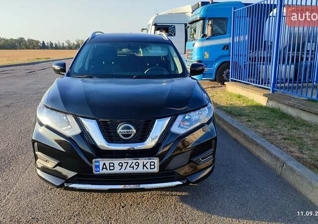 Черный Ниссан Rogue, объемом двигателя 2.5 л и пробегом 205 тыс. км за 13000 $, фото 1 на Automoto.ua