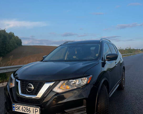 Черный Ниссан Rogue, объемом двигателя 2.49 л и пробегом 59 тыс. км за 17300 $, фото 1 на Automoto.ua