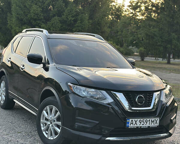 Чорний Ніссан Rogue, об'ємом двигуна 2.49 л та пробігом 88 тис. км за 17700 $, фото 1 на Automoto.ua