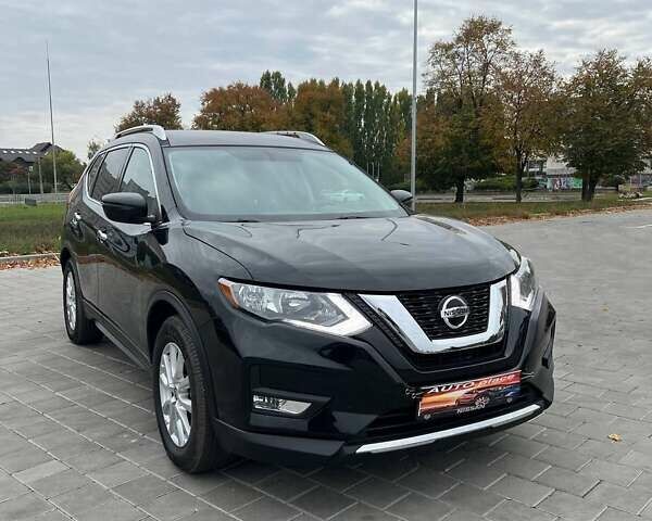 Черный Ниссан Rogue, объемом двигателя 2.49 л и пробегом 61 тыс. км за 14800 $, фото 1 на Automoto.ua