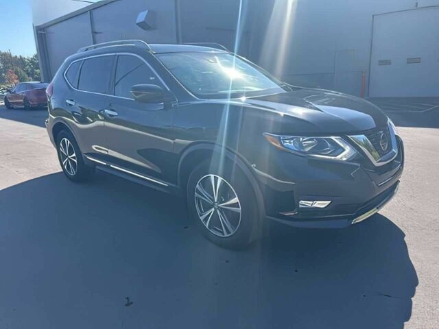 Черный Ниссан Rogue, объемом двигателя 2.5 л и пробегом 43 тыс. км за 11200 $, фото 1 на Automoto.ua