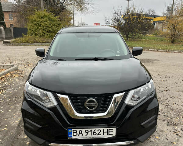 Черный Ниссан Rogue, объемом двигателя 2.49 л и пробегом 166 тыс. км за 15500 $, фото 1 на Automoto.ua