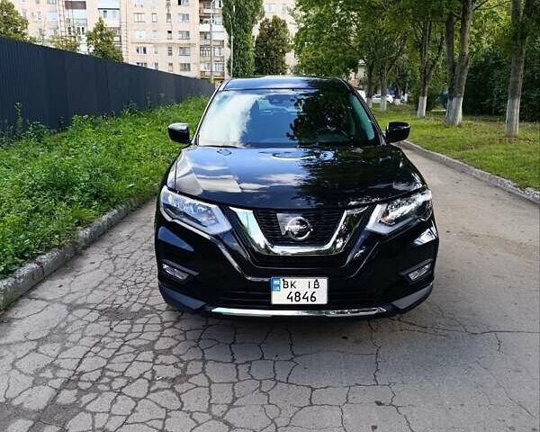 Черный Ниссан Rogue, объемом двигателя 2.49 л и пробегом 84 тыс. км за 13800 $, фото 1 на Automoto.ua