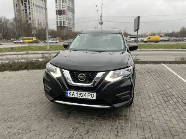 Черный Ниссан Rogue, объемом двигателя 2.5 л и пробегом 135 тыс. км за 16100 $, фото 1 на Automoto.ua