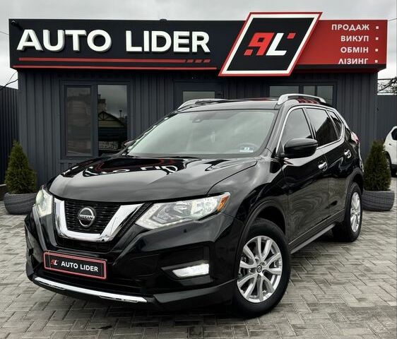 Черный Ниссан Rogue, объемом двигателя 2.5 л и пробегом 123 тыс. км за 16600 $, фото 1 на Automoto.ua