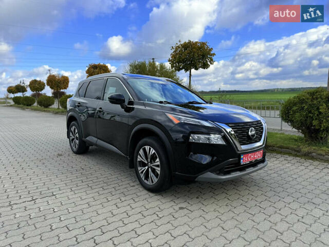 Черный Ниссан Rogue, объемом двигателя 2.5 л и пробегом 120 тыс. км за 22000 $, фото 1 на Automoto.ua