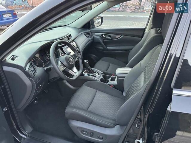 Черный Ниссан Rogue, объемом двигателя 2.5 л и пробегом 188 тыс. км за 15999 $, фото 1 на Automoto.ua