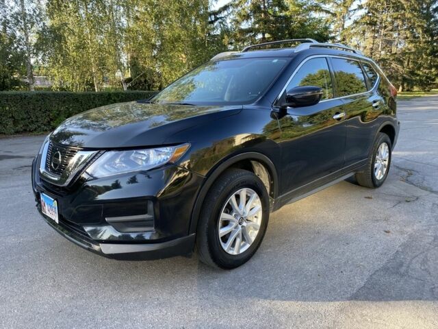 Черный Ниссан Rogue, объемом двигателя 2.5 л и пробегом 184 тыс. км за 12999 $, фото 1 на Automoto.ua