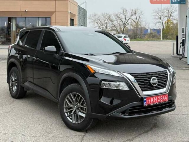 Черный Ниссан Rogue, объемом двигателя 2.5 л и пробегом 136 тыс. км за 20500 $, фото 1 на Automoto.ua