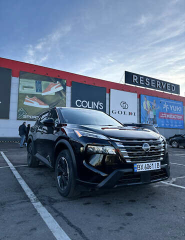 Черный Ниссан Rogue, объемом двигателя 1.5 л и пробегом 29 тыс. км за 21900 $, фото 1 на Automoto.ua