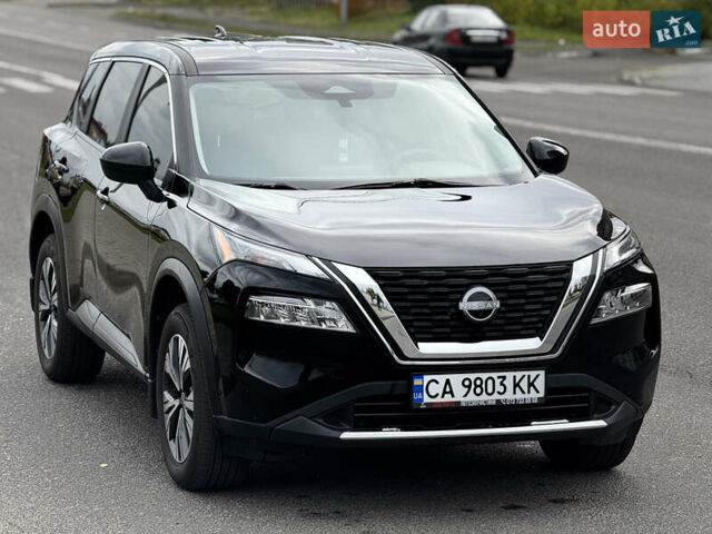 Черный Ниссан Rogue, объемом двигателя 1.5 л и пробегом 16 тыс. км за 23999 $, фото 1 на Automoto.ua