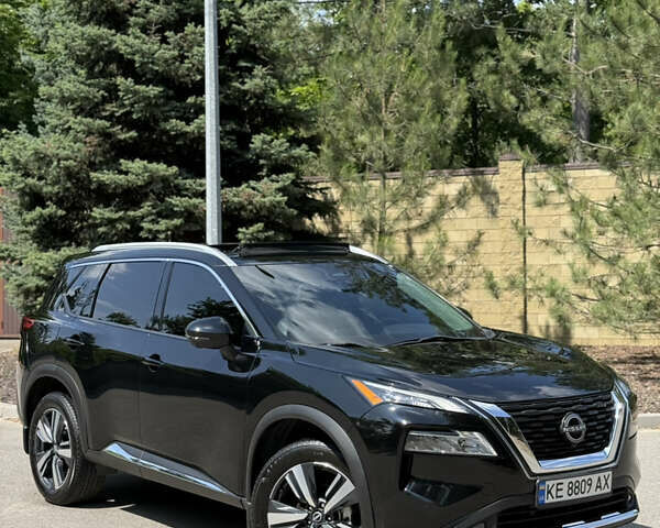 Черный Ниссан Rogue, объемом двигателя 1.5 л и пробегом 6 тыс. км за 28000 $, фото 1 на Automoto.ua