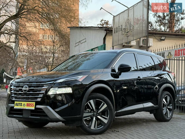 Черный Ниссан Rogue, объемом двигателя 1.5 л и пробегом 14 тыс. км за 25300 $, фото 1 на Automoto.ua