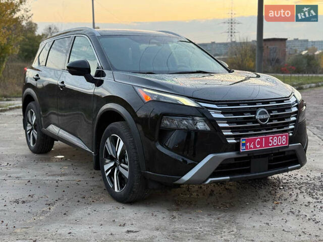 Ниссан Rogue 2024 в Киеве на Automoto.ua Черный Ниссан Rogue, объемом двигателя 1.5 л и пробегом 1 тыс. км за 27500 $, фото 1 на Automoto.ua